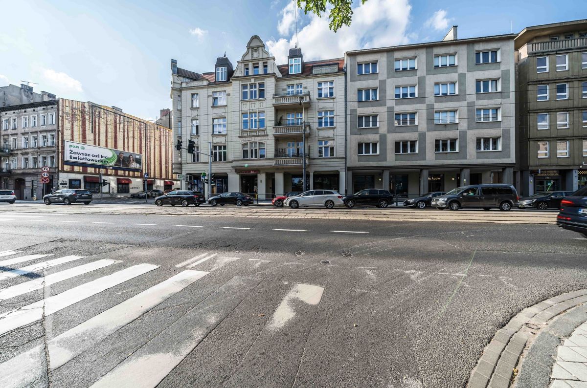 Mieszkanie 5 pokojowe na Sprzedaż