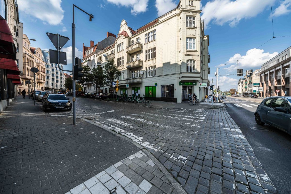 Mieszkanie 5 pokojowe na Sprzedaż