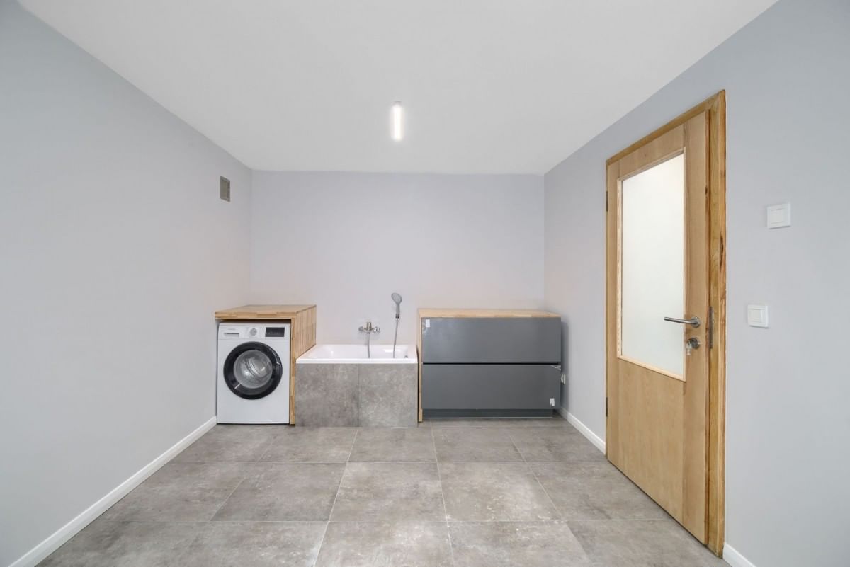 Dom 6 pokojowe na Wynajem