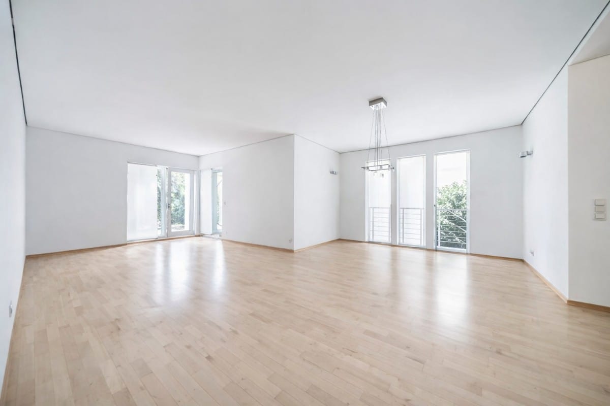 Dom 11 pokojowe na Sprzedaż