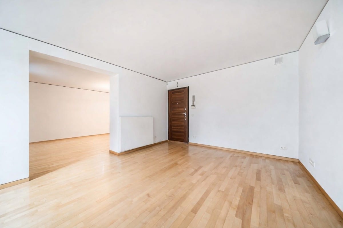 Dom 11 pokojowe na Sprzedaż