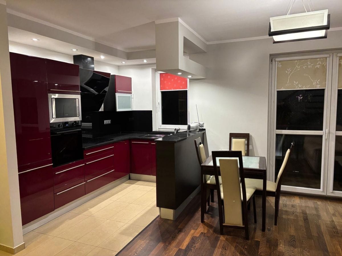 Mieszkanie 4 pokojowe na Wynajem