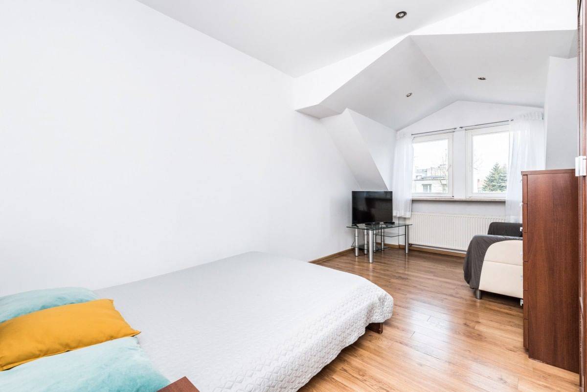 Dom 5 pokojowe na Sprzedaż