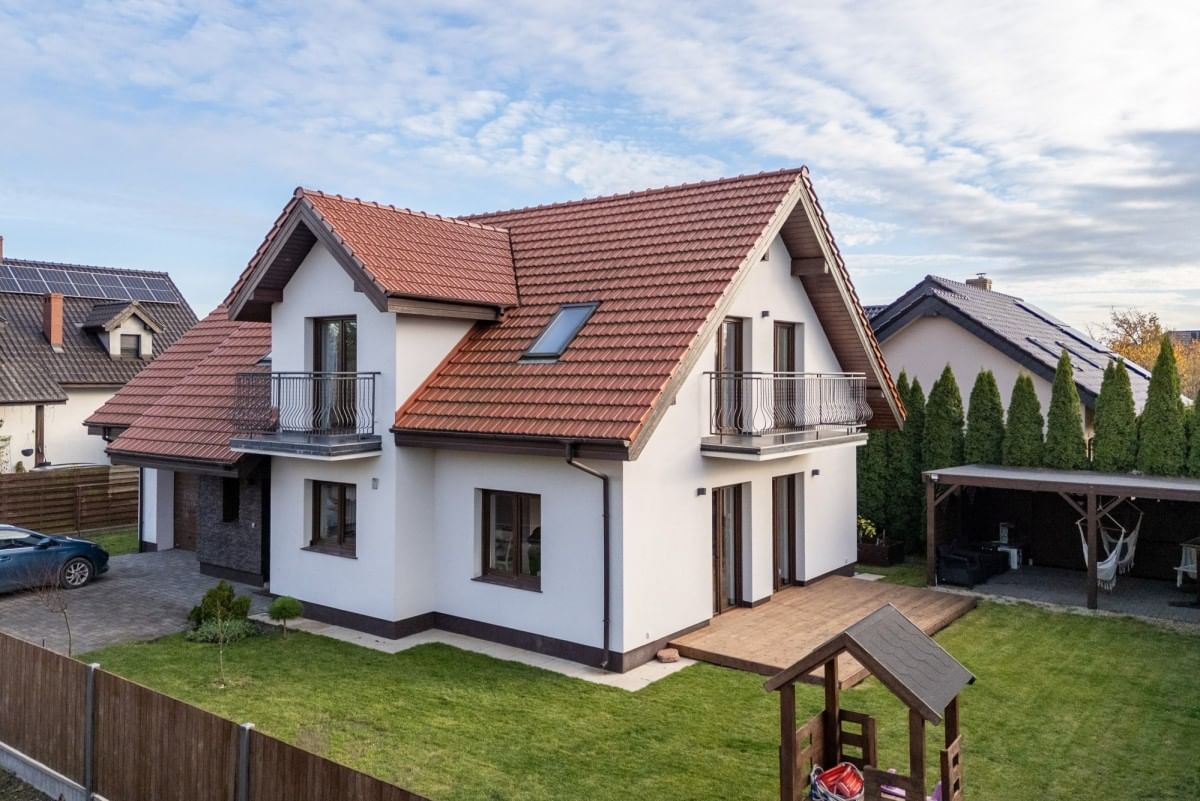 Dom 5 pokojowe na Sprzedaż