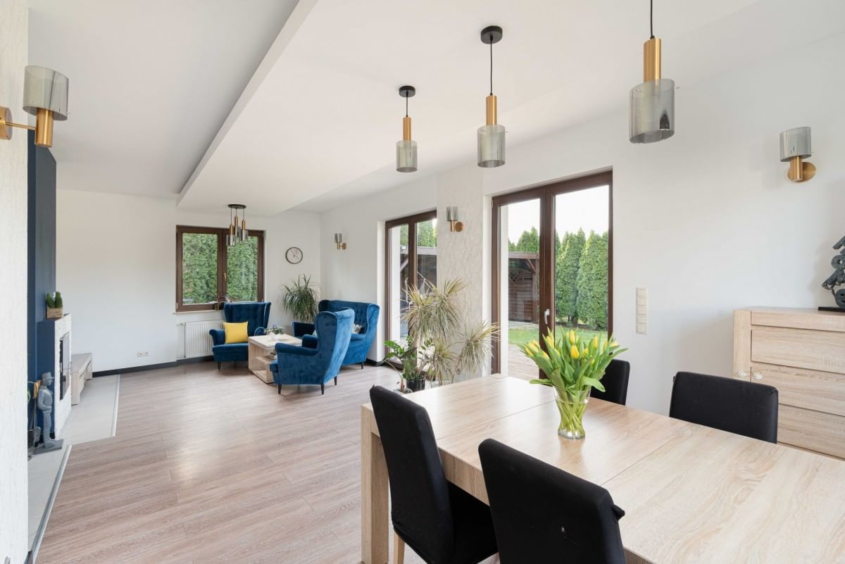 Dom 5 pokojowe na Sprzedaż