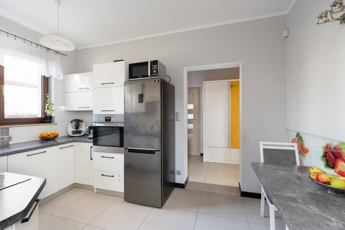 Dom 5 pokojowe na Sprzedaż