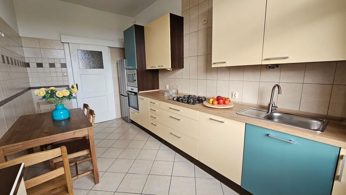 Mieszkanie 6 pokojowe na Wynajem