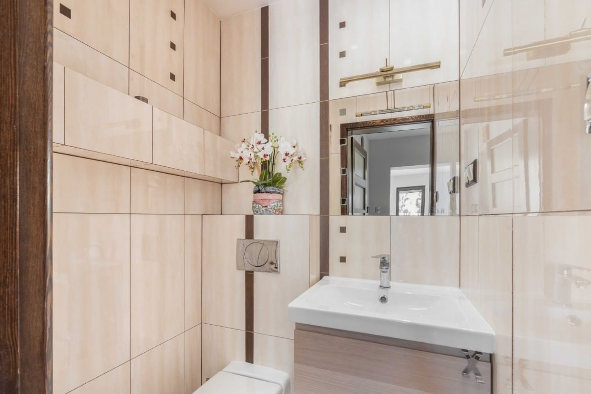 Dom 4 pokojowe na Sprzedaż