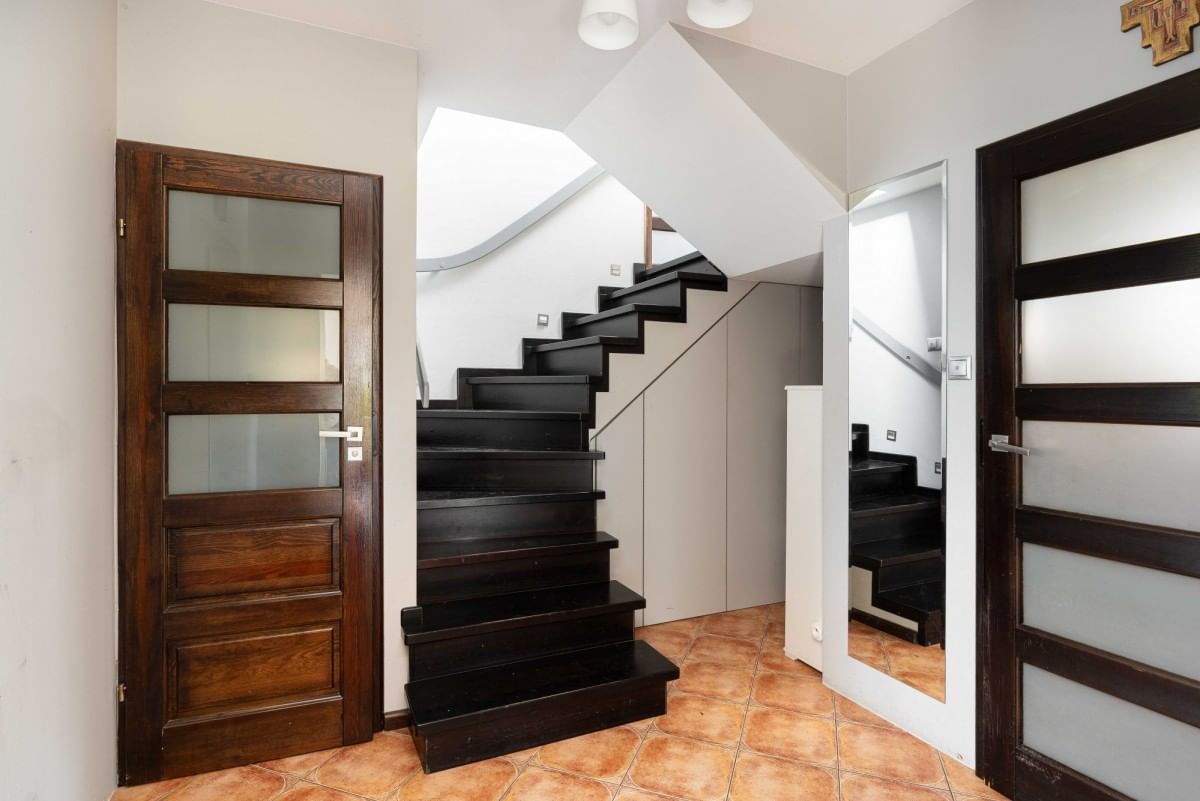 Dom 4 pokojowe na Sprzedaż