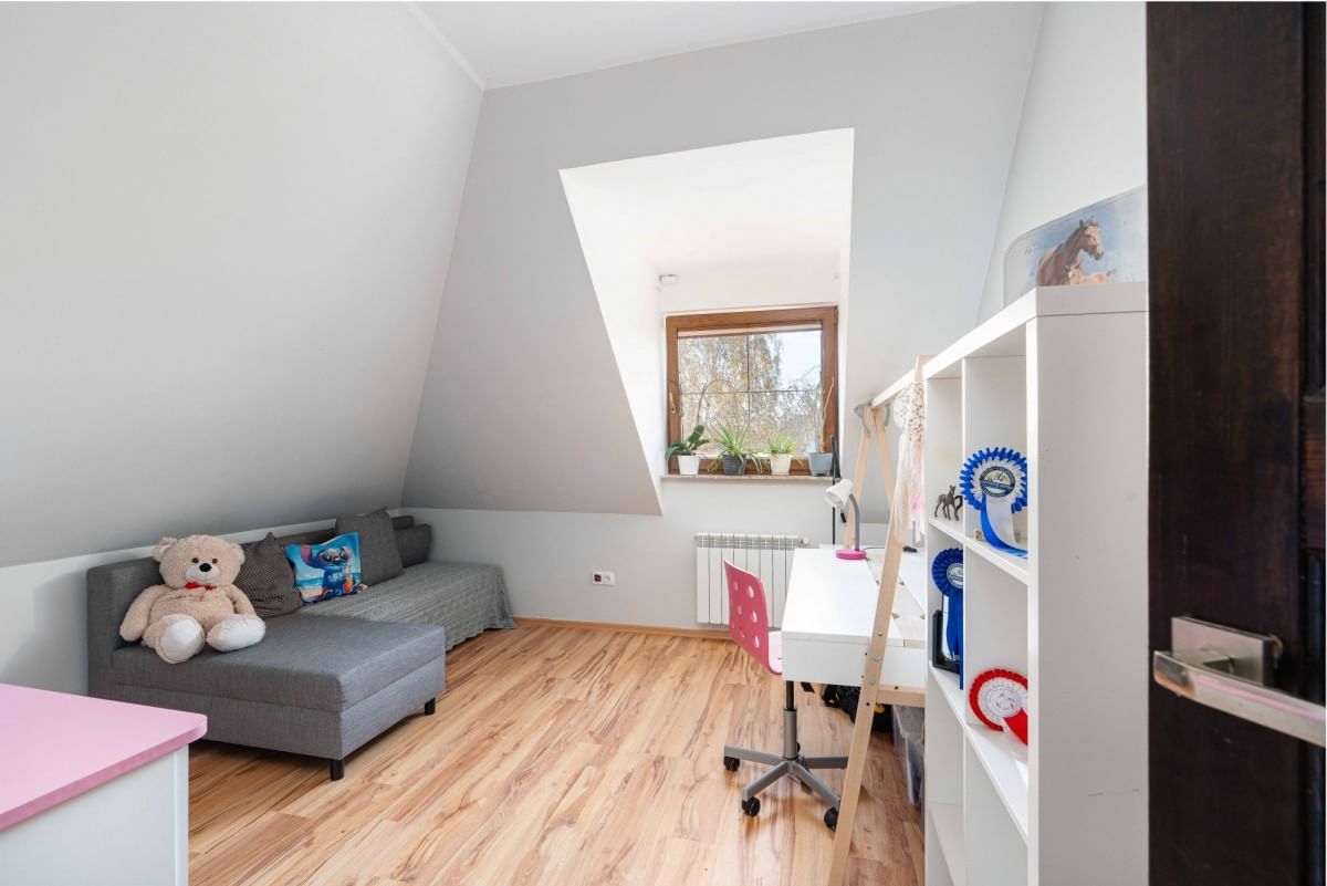 Dom 4 pokojowe na Sprzedaż