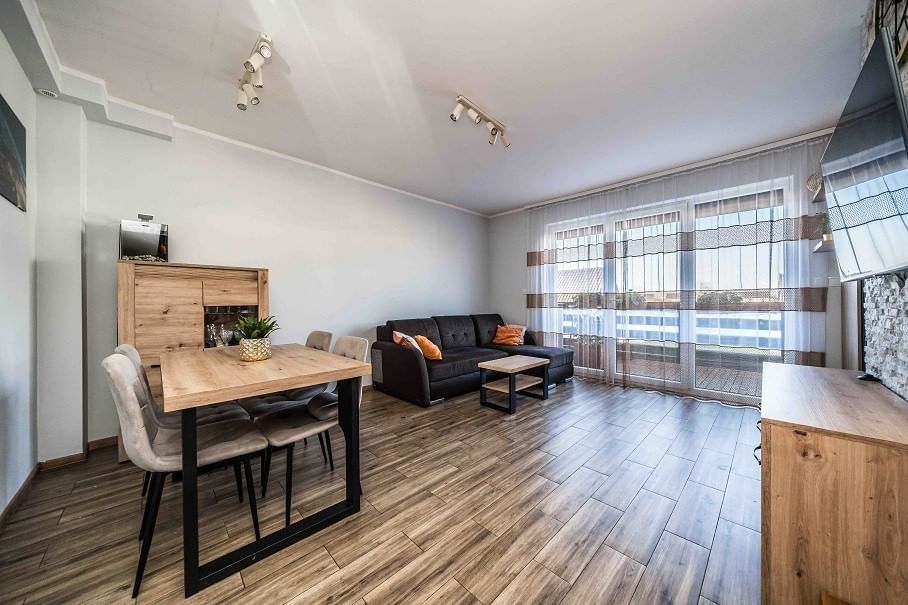 Mieszkanie 4 pokojowe na Sprzedaż