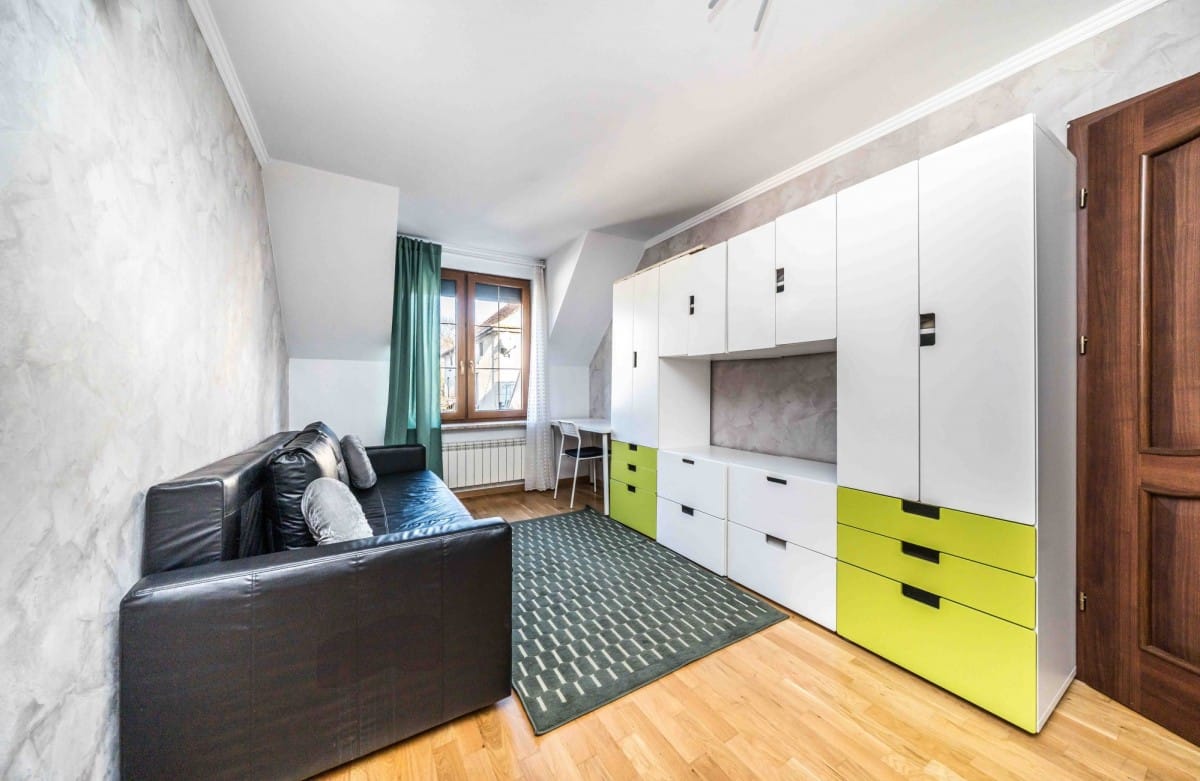 Dom  pokojowe na Sprzedaż