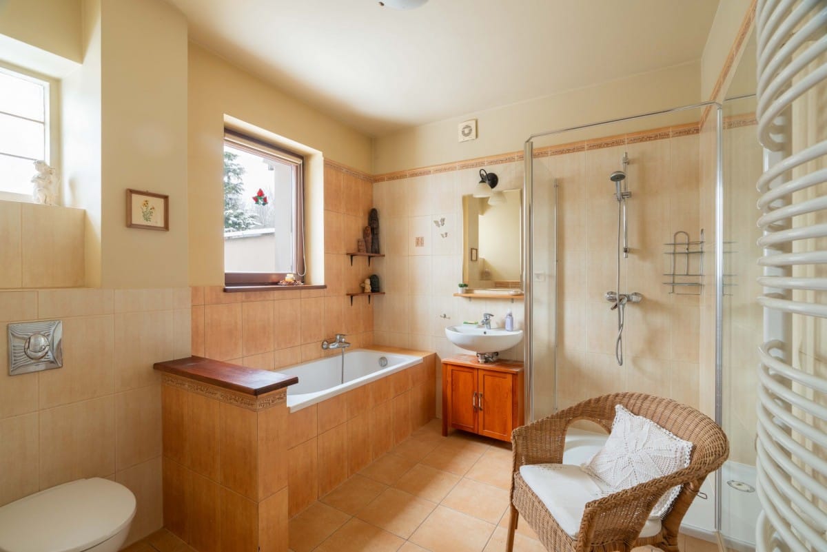 Dom 6 pokojowe na Sprzedaż