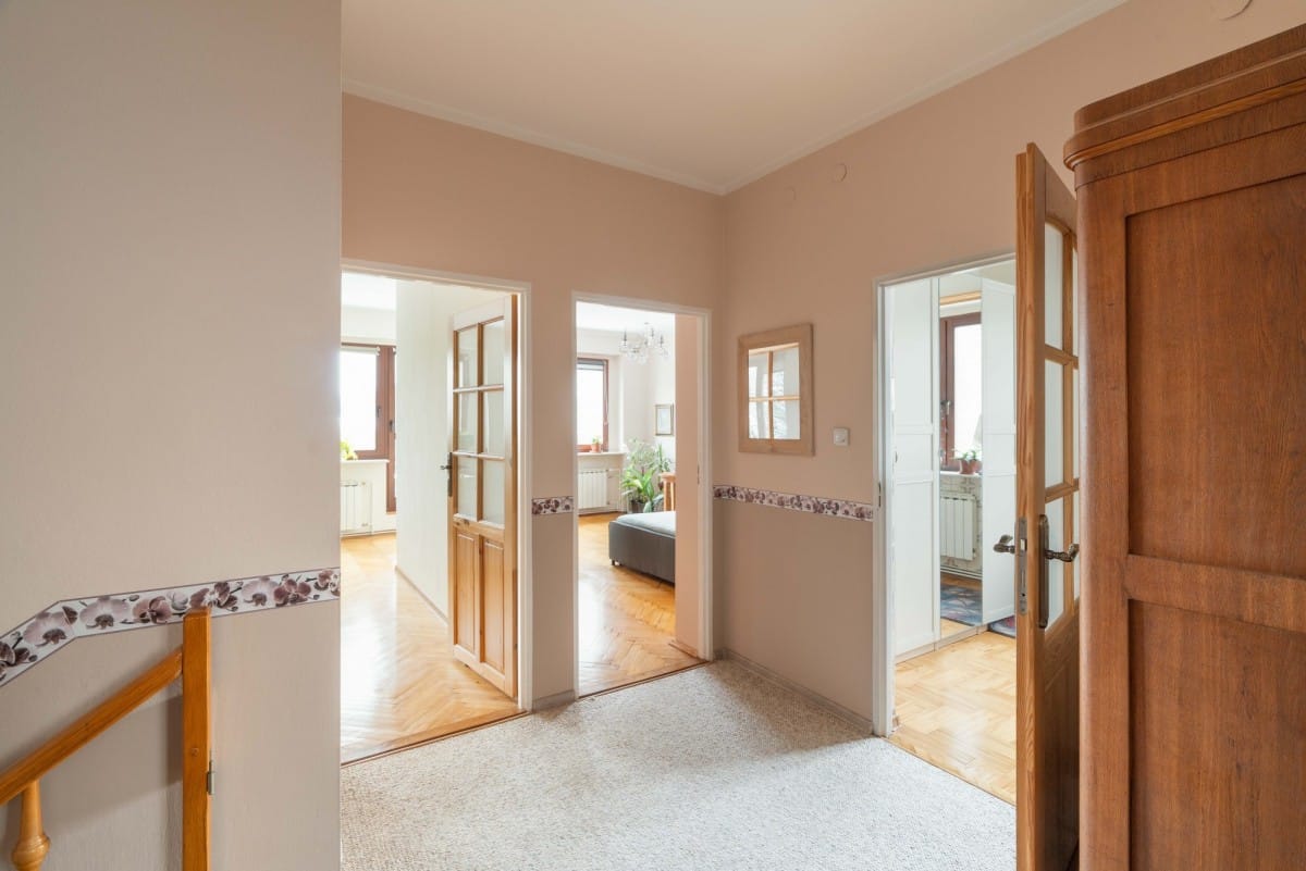 Dom 6 pokojowe na Sprzedaż