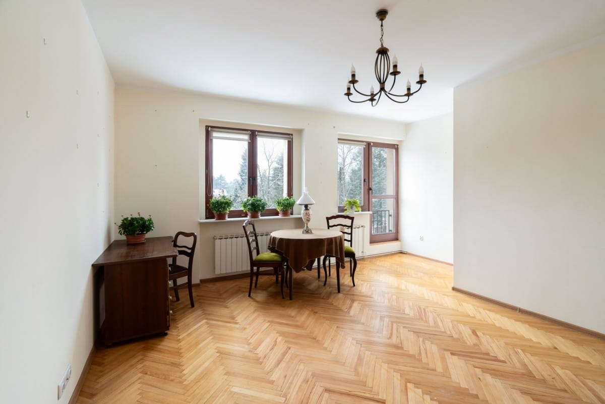 Dom 6 pokojowe na Sprzedaż