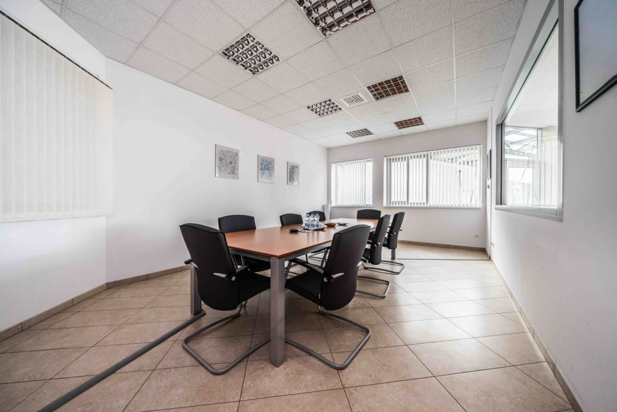 Lokal użytkowy  pokojowe na Sprzedaż