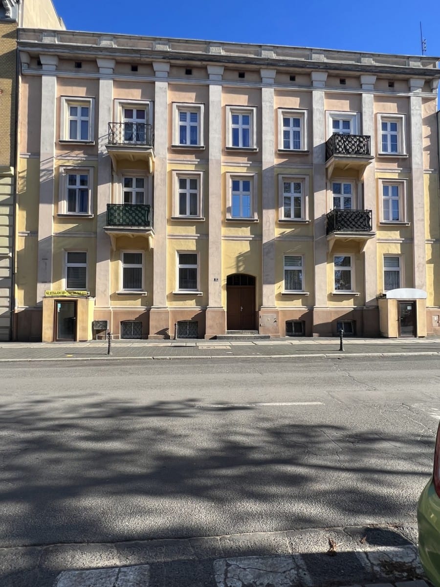 Lokal użytkowy  pokojowe na Sprzedaż