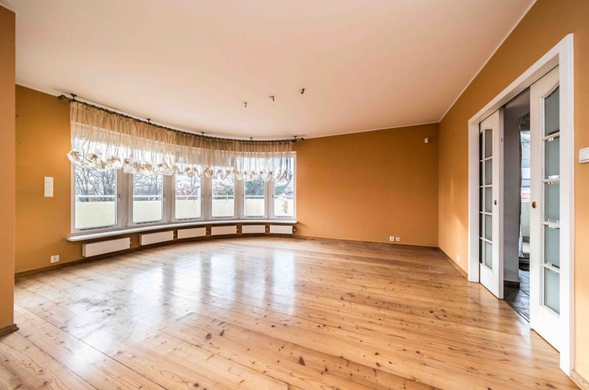 Mieszkanie 6 pokojowe na Sprzedaż