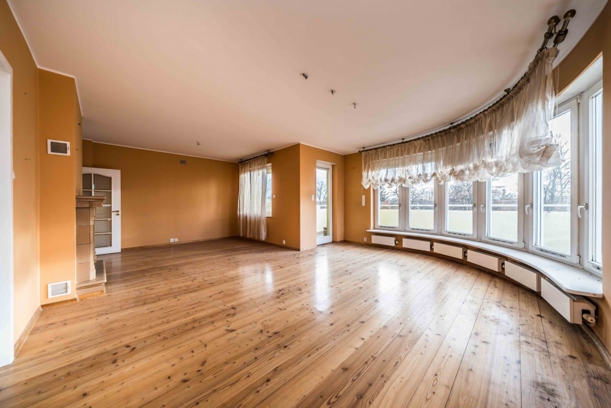 Mieszkanie 6 pokojowe na Sprzedaż