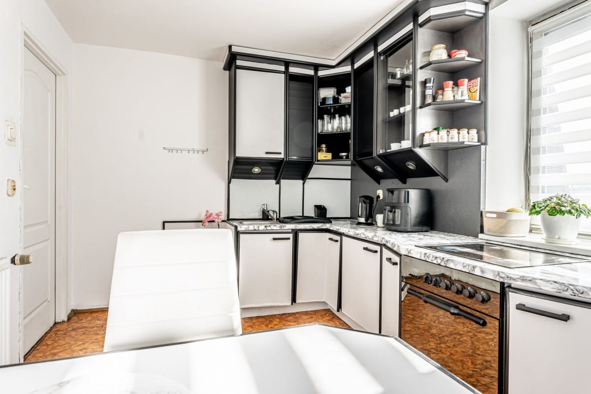 Lokal użytkowy  pokojowe na Sprzedaż