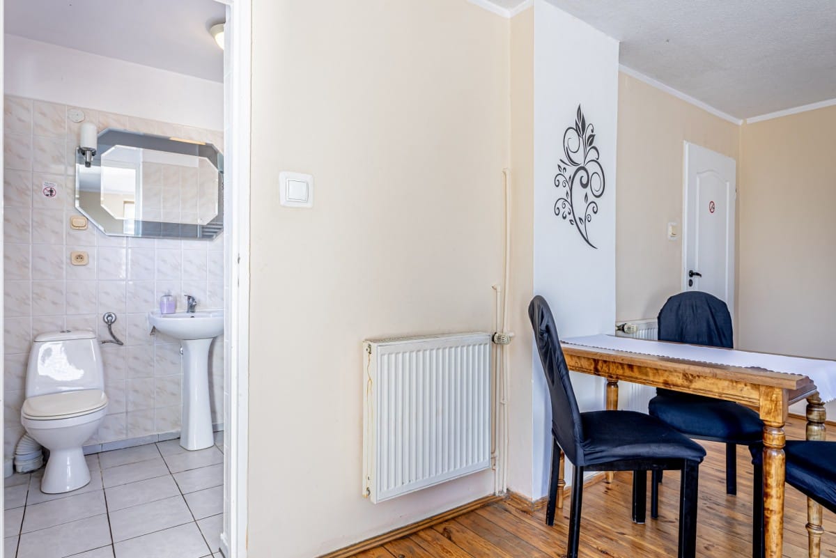 Lokal użytkowy  pokojowe na Sprzedaż