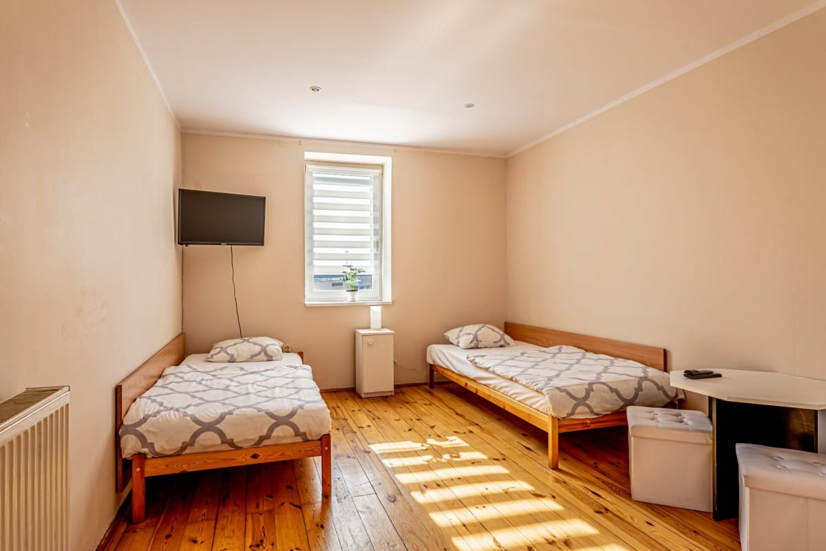 Lokal użytkowy  pokojowe na Sprzedaż