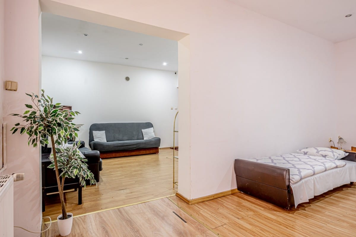 Lokal użytkowy  pokojowe na Sprzedaż