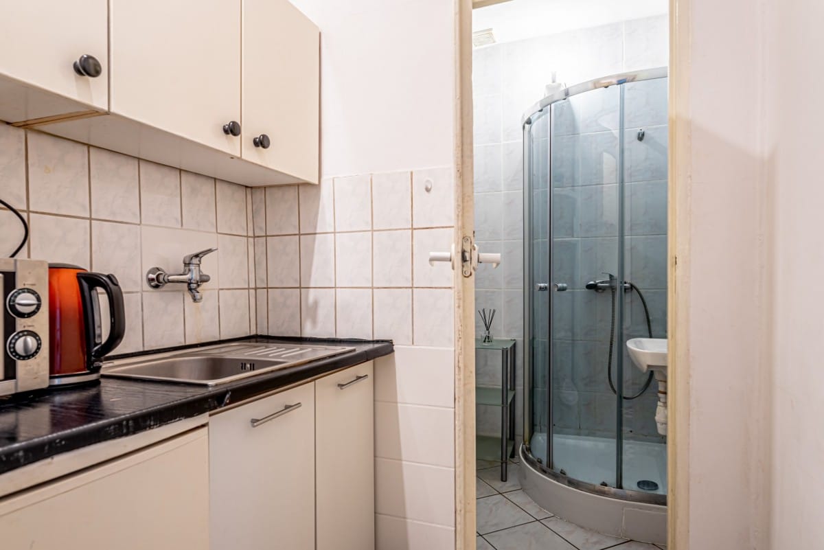 Lokal użytkowy  pokojowe na Sprzedaż