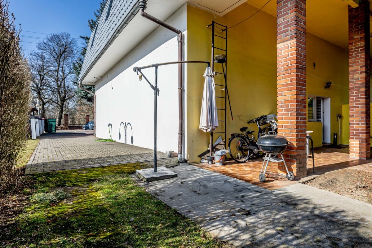 Lokal użytkowy  pokojowe na Sprzedaż