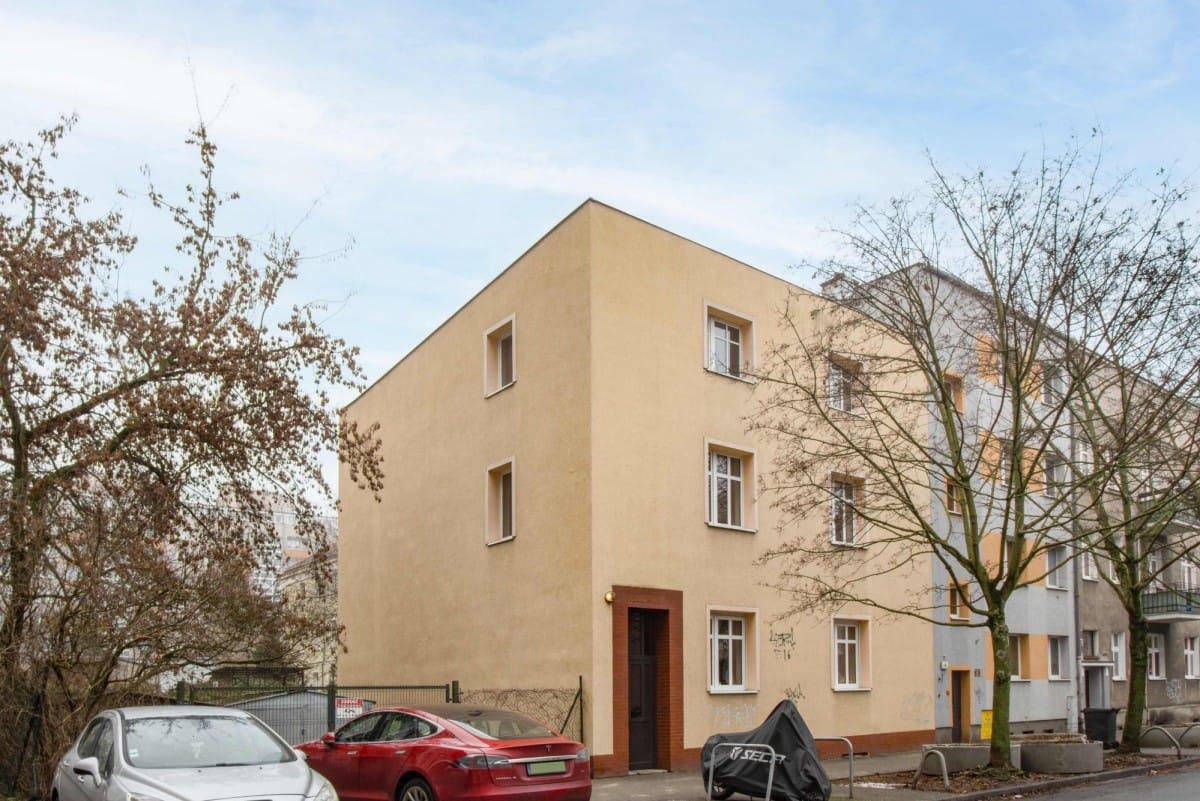 Dom  pokojowe na Sprzedaż