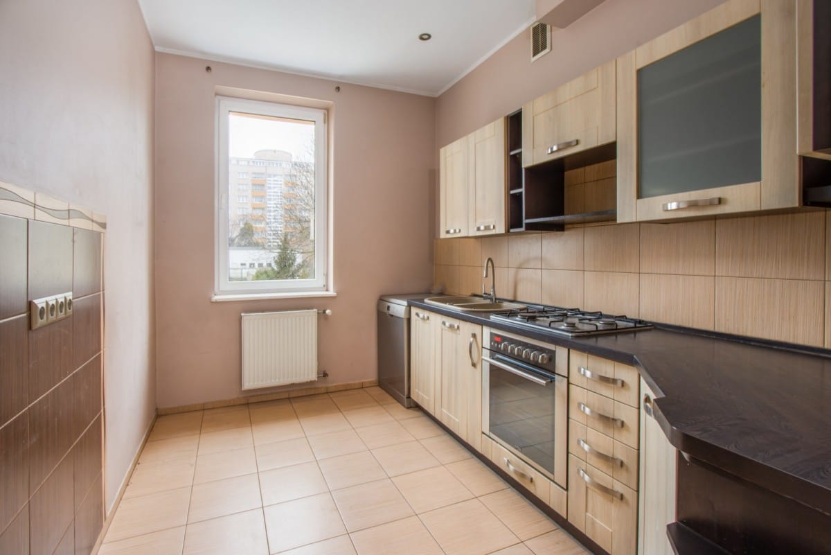 Dom  pokojowe na Sprzedaż