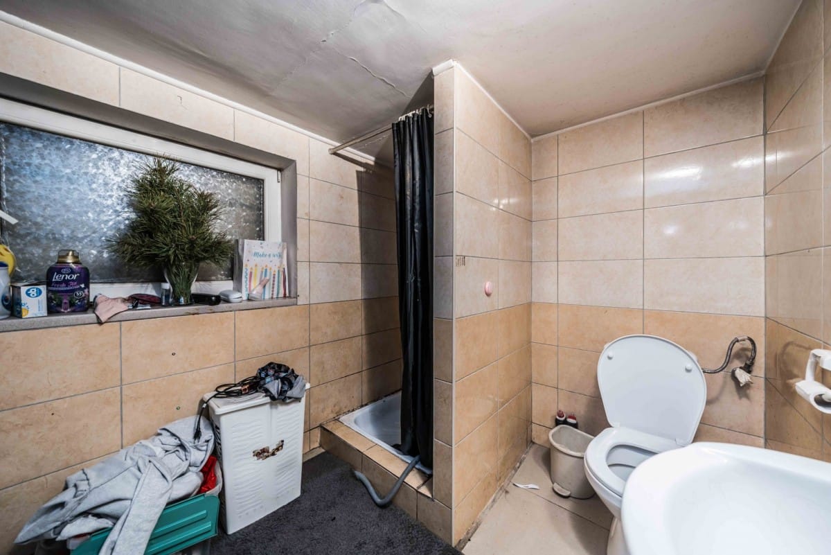 Dom  pokojowe na Sprzedaż