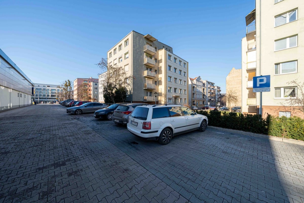 Mieszkanie 3 pokojowe na Sprzedaż