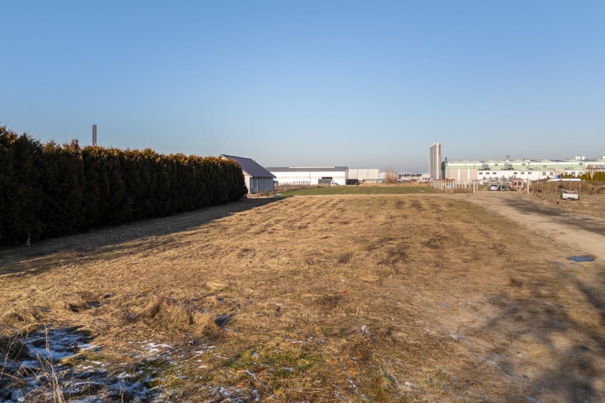 Działka  pokojowe na Sprzedaż