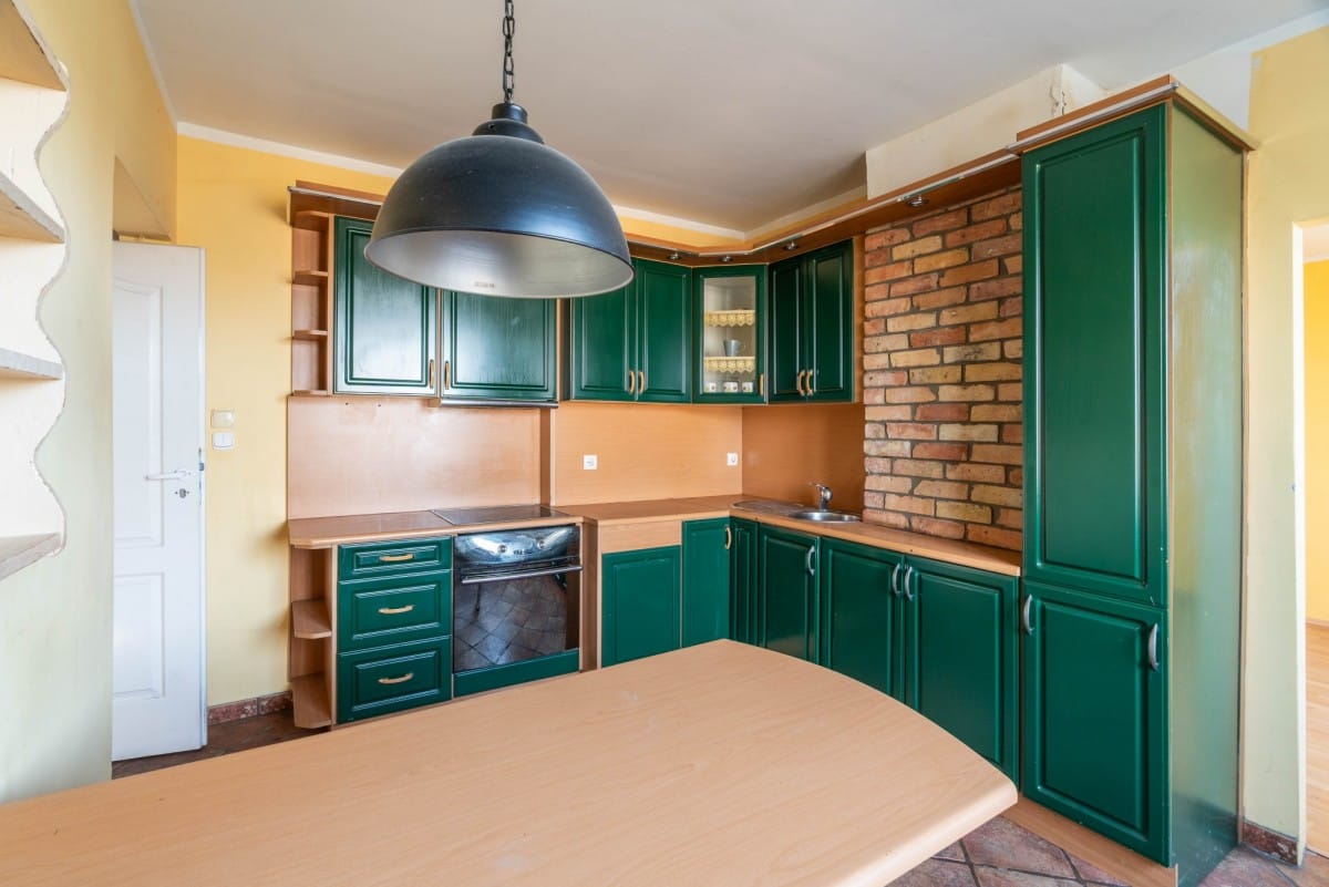 Dom 5 pokojowe na Sprzedaż