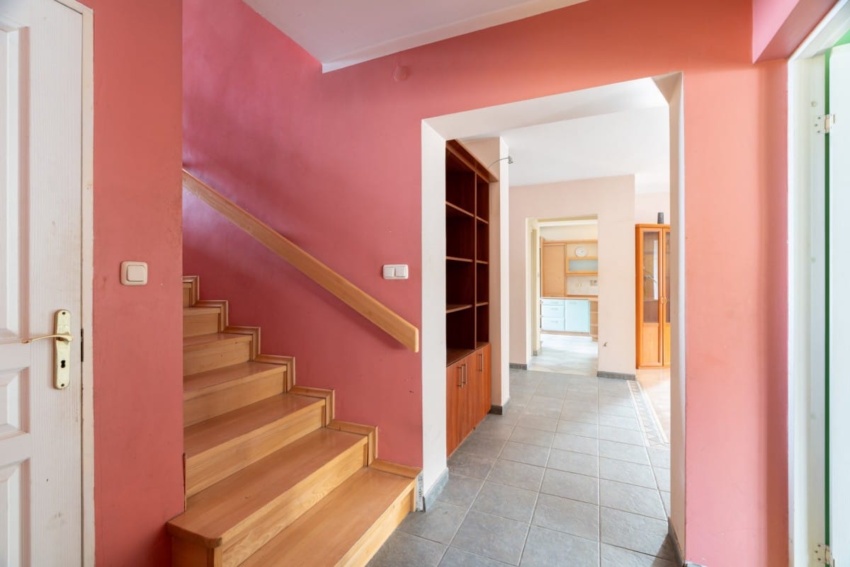 Dom 6 pokojowe na Sprzedaż