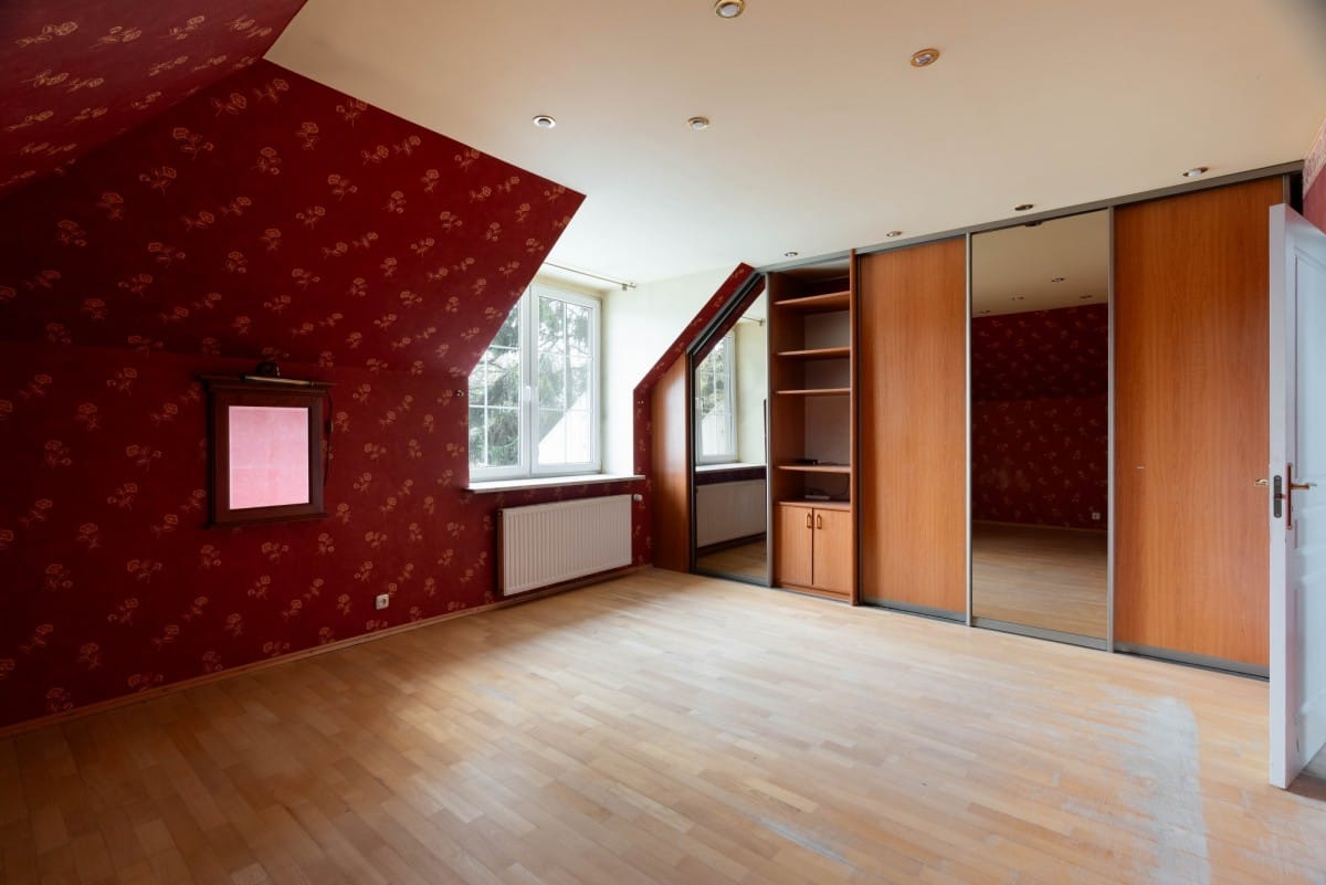 Dom 6 pokojowe na Sprzedaż