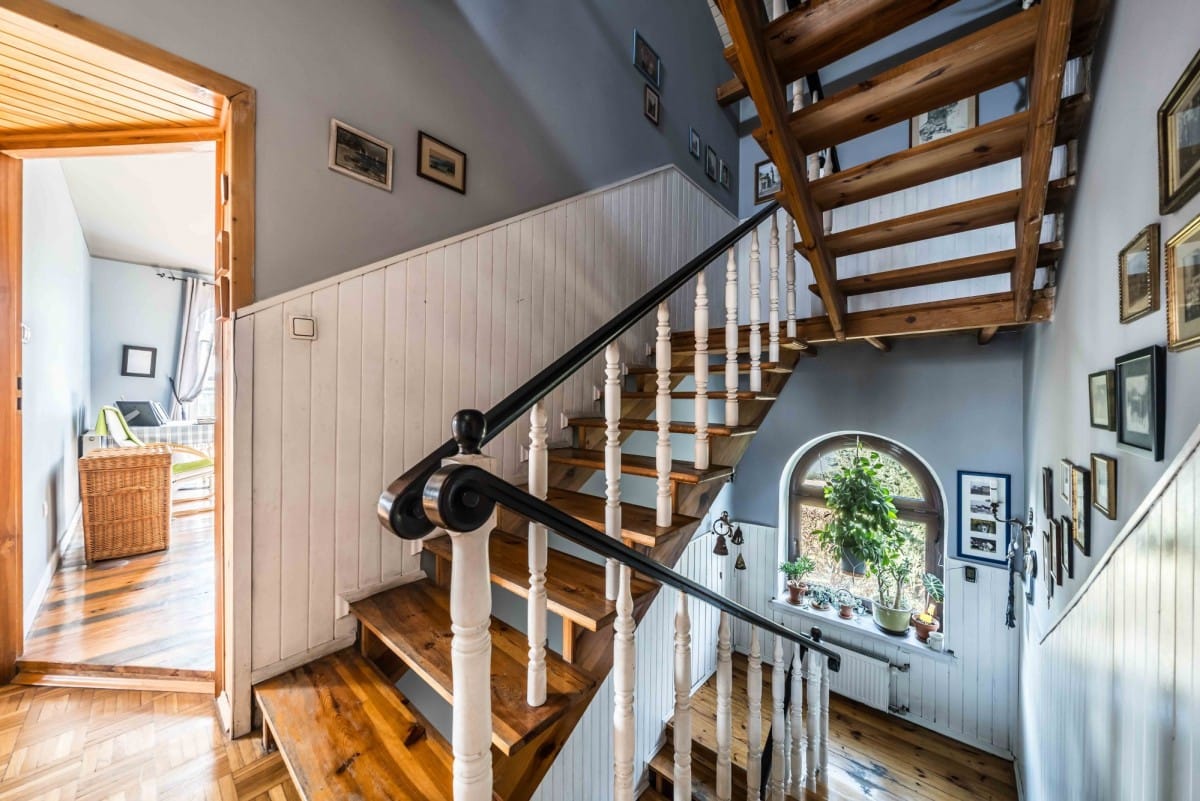 Dom 6 pokojowe na Sprzedaż