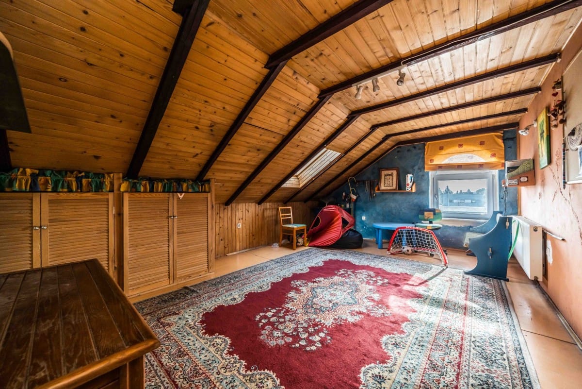 Dom 6 pokojowe na Sprzedaż