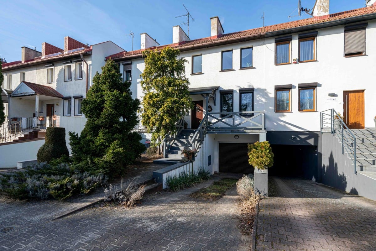 Dom 4 pokojowe na Sprzedaż