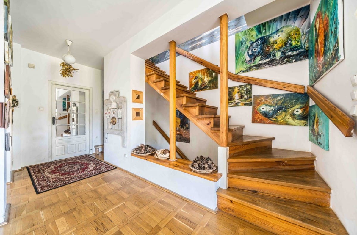 Dom 4 pokojowe na Sprzedaż