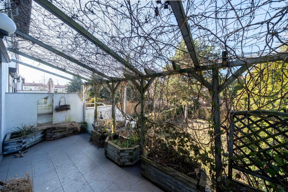 Dom 4 pokojowe na Sprzedaż