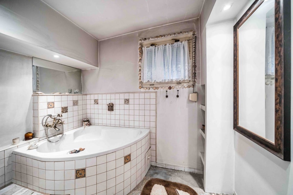 Dom 4 pokojowe na Sprzedaż