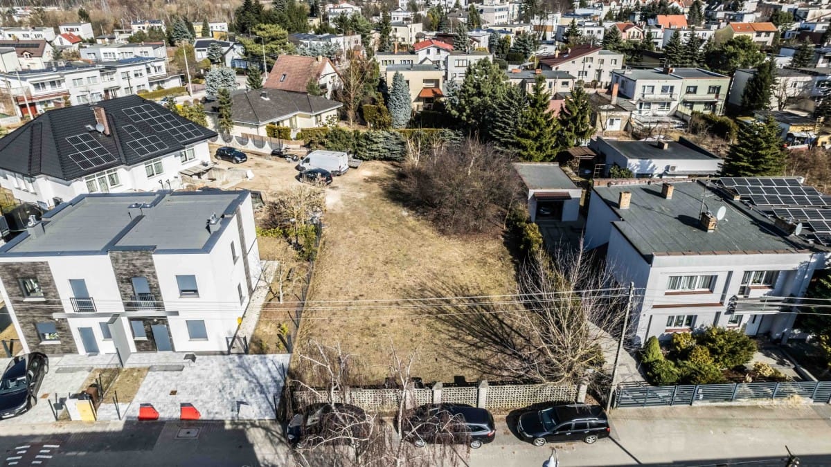 Działka  pokojowe na Sprzedaż