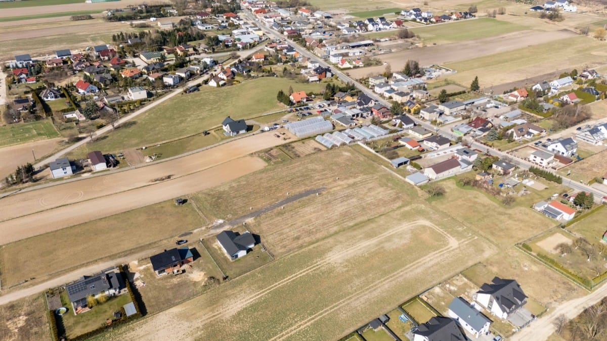 Działka  pokojowe na Sprzedaż