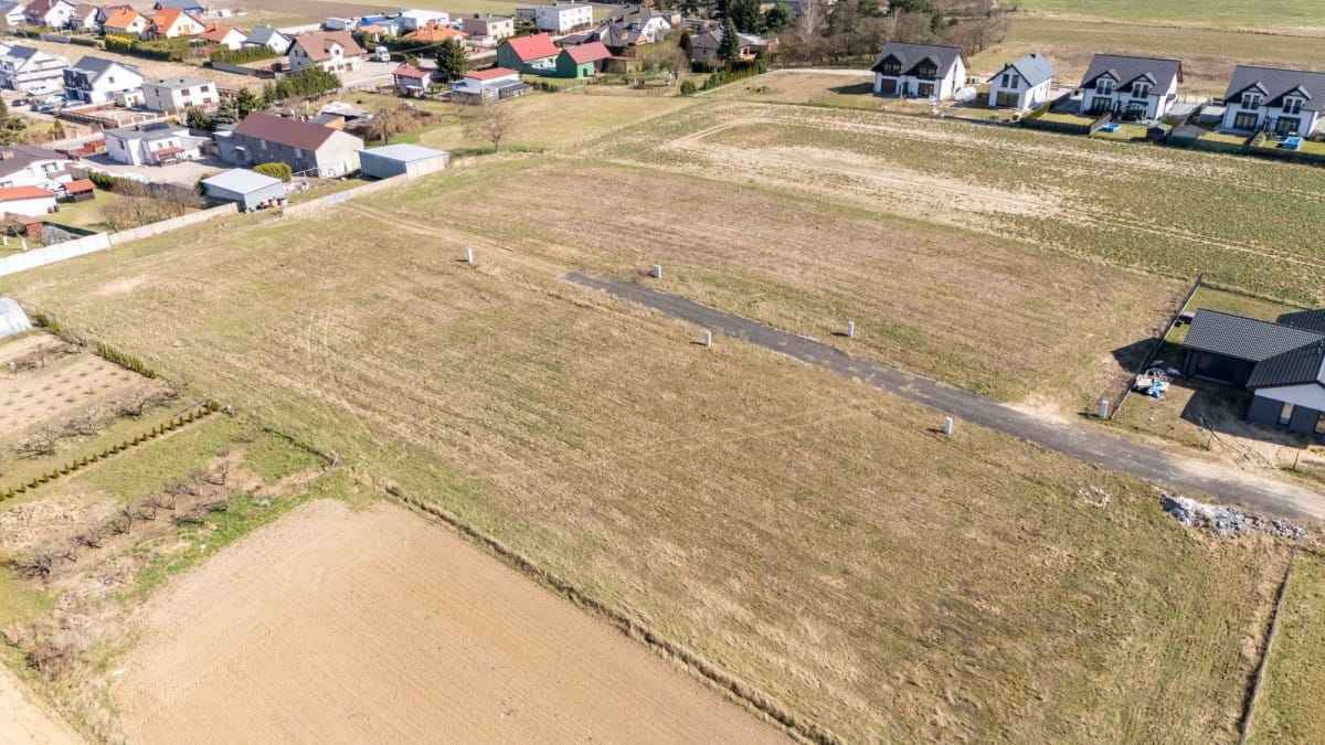 Działka  pokojowe na Sprzedaż