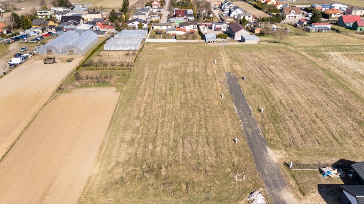 Działka  pokojowe na Sprzedaż