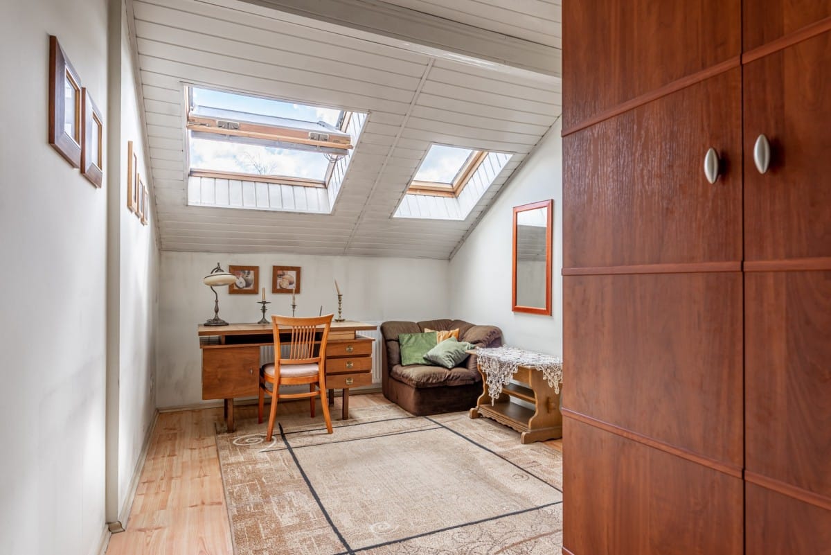 Dom 8 pokojowe na Sprzedaż