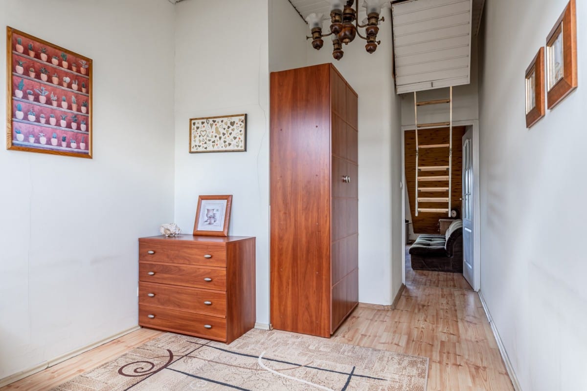 Dom 8 pokojowe na Sprzedaż