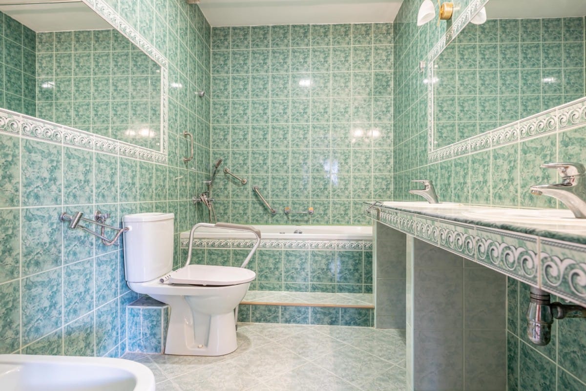 Dom 8 pokojowe na Sprzedaż